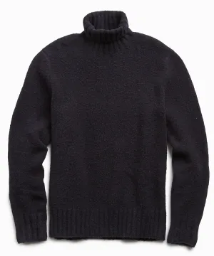 Chunky Turtleneck in Navy